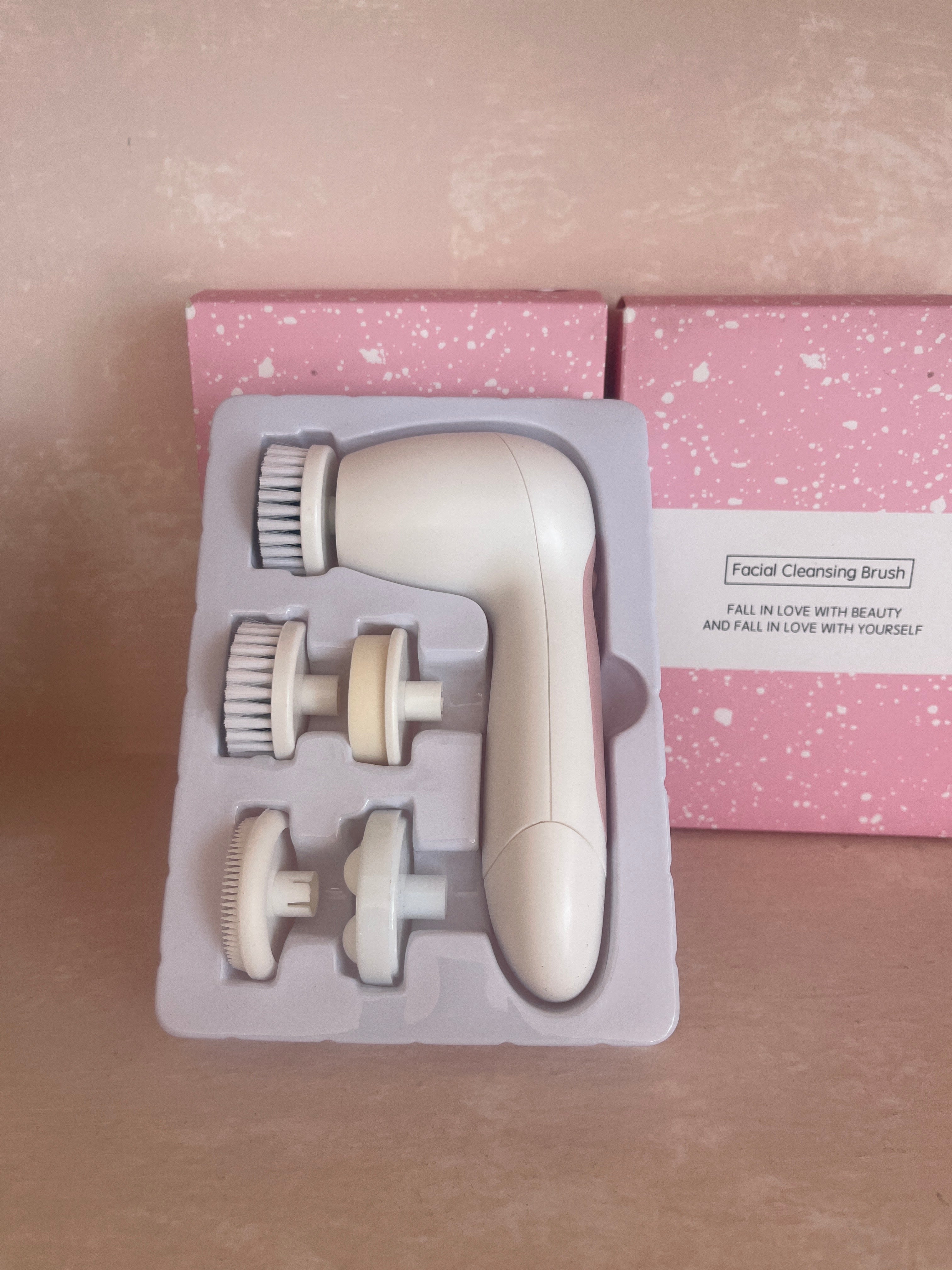 cepillo facial